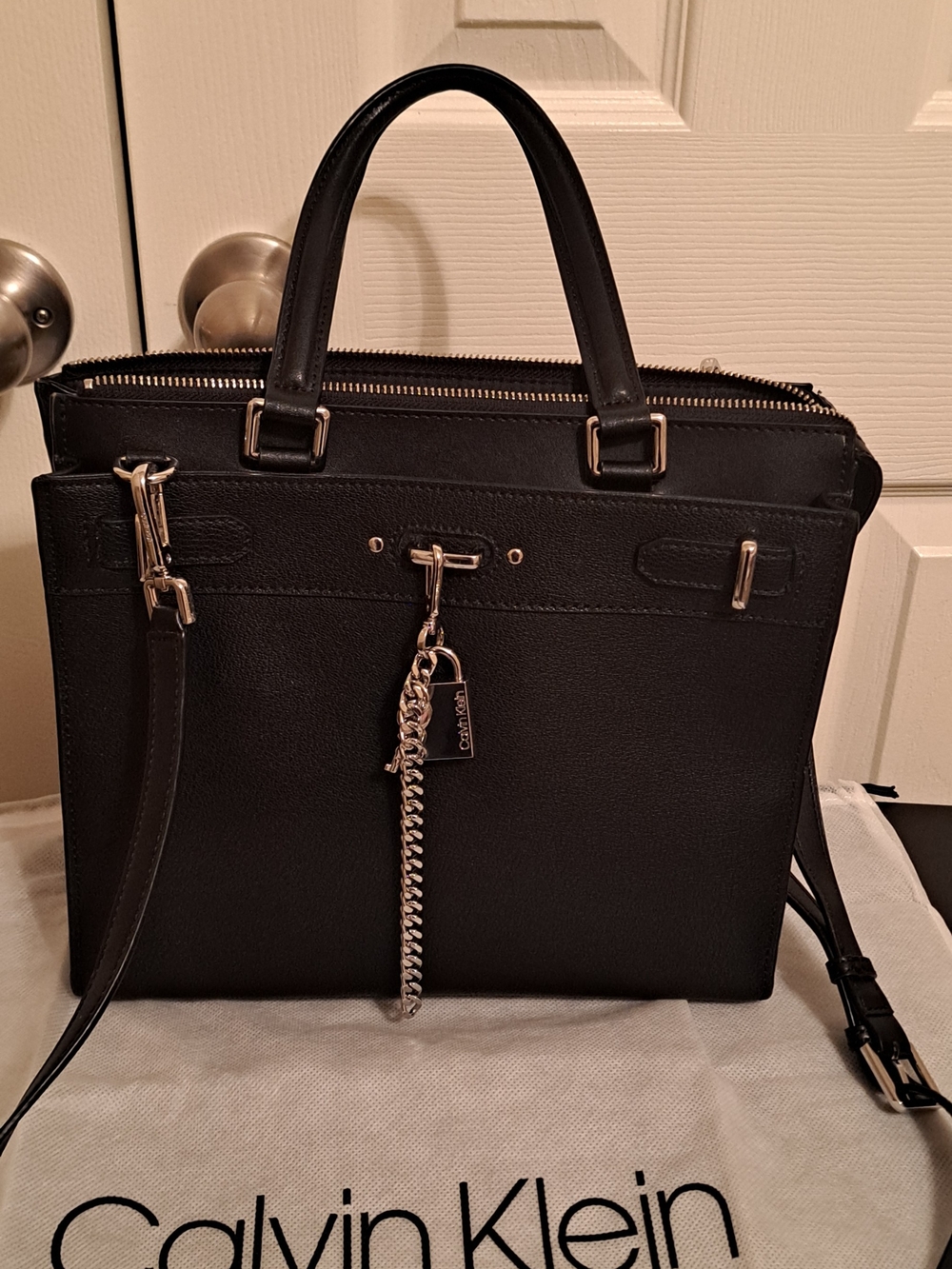 Calvin Klein Black Leather Tote Key Chain Charm log and dust bag. - Picture 2 of 11